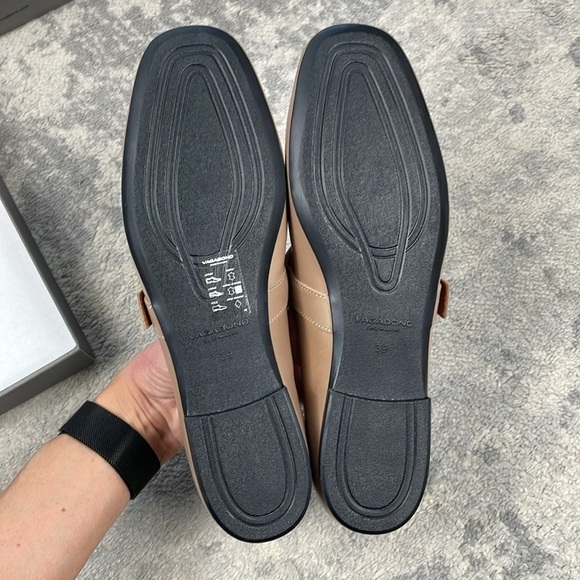 NIB Vagabond Jolin Ballet Mary Jane Flats Patent Taupe Sz 39 - Picture 14 of 16